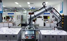 星空电竞协作码垛典型应用：医疗用品纸箱码垛
